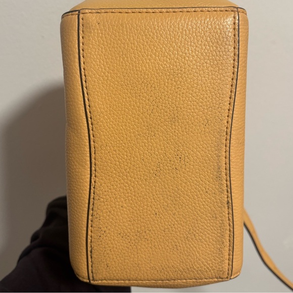 Tory Burch - Small McGraw Bucket Bag - Picture 4 of 11